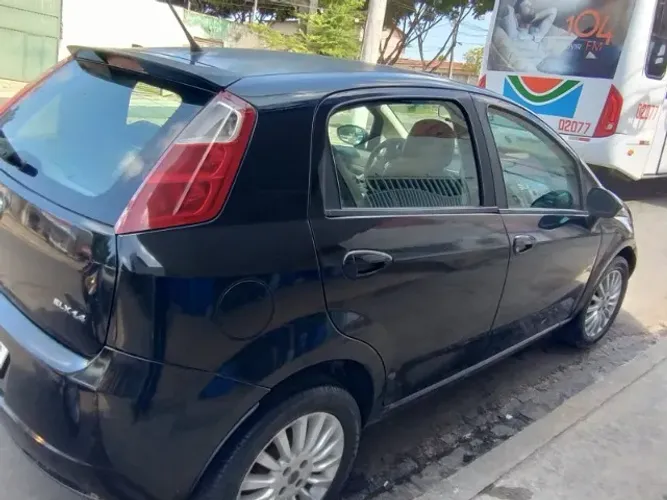Fiat Punto ELX 1.4 Fire Flex 8V 5P 2010