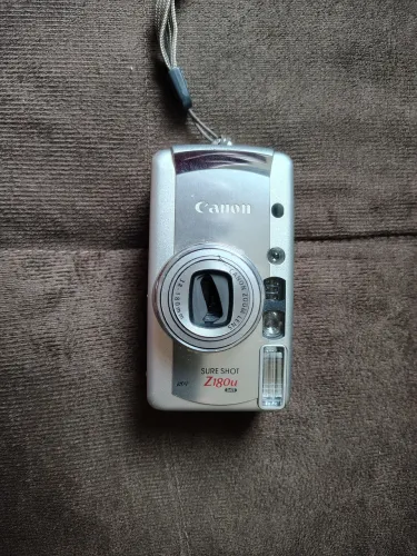 Camera Canon de rolo sure shot Z180