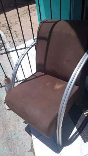 Poltrona em ótimo estado 