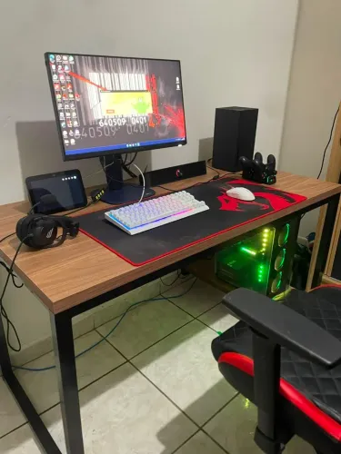 Mesa estilo industrial Gamer