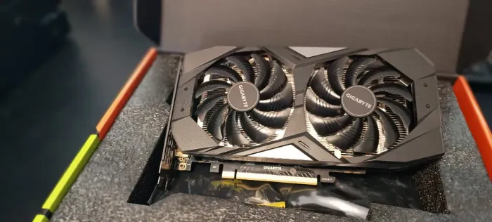 Placa de vídeo 1660 Super Gigabyte