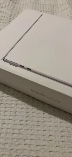 MacBook Air M4 2025 16gb 