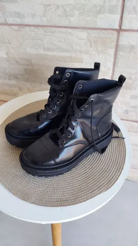 Botas