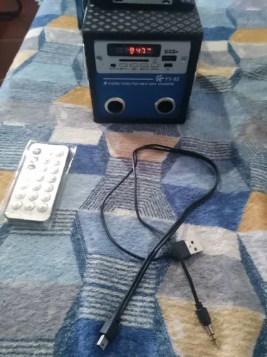 Caixa de som YY-02 azul funcionando NÃO TEM BLUETOOTH