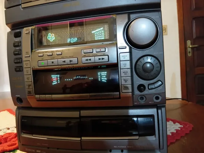 Aiwa f15