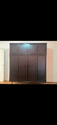 Vendo Jogo de quarto de madeira, muito conservado 