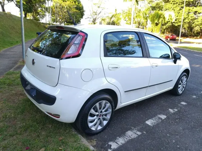 Fiat Punto Attractive 1.4 Fire Flex 8V 5P 2017