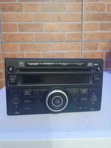 Rádio Original Nissan Sentra 2008 a 2013 - CD/MP3/AUX - Funcionando