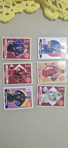 Extra Stickers Panini 2022 e 2026