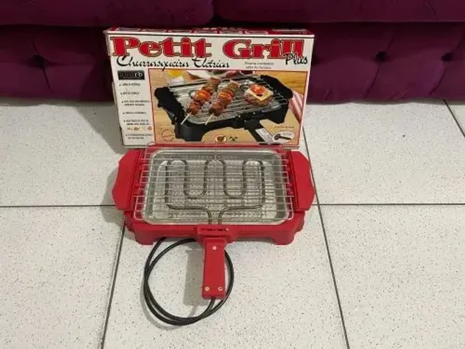 Churrasqueira Elétrica Portátil Petit Grill