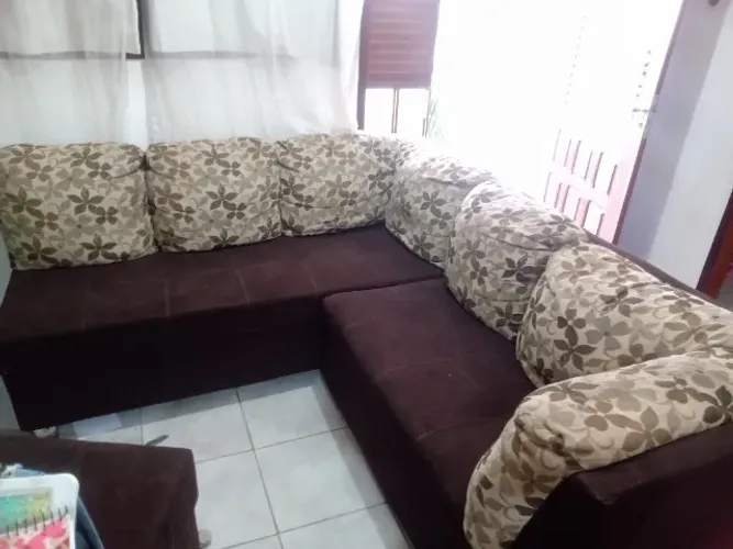 Sofá em L