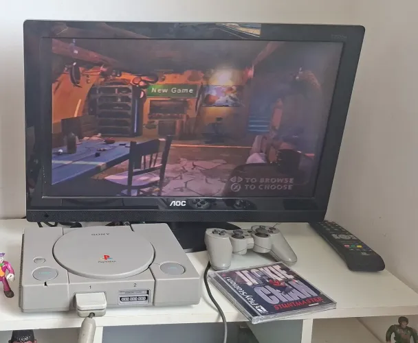 PlayStation 1 - Console Clássico Sony