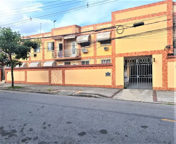 Tipo casa á venda com 62 metros quadrados com 2 quartos em Cascadura - Rio de Janeiro - RJ