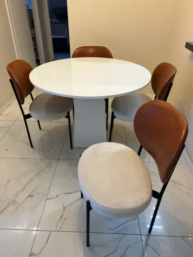 Vendo cadeiras para sala de jantar