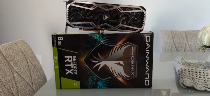 Placa de Video RTX 3070 TI - Gainward