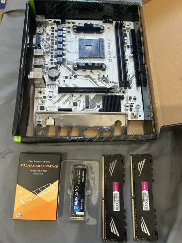 Peças de Pc DDR4 Novas
