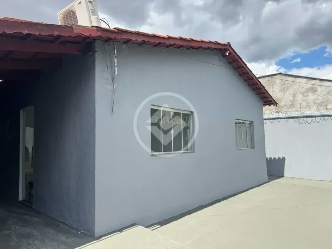 Casa 3 Quartos com Piscina Aquecida e Energia Solar/Jardim Botânico codigo: 351138