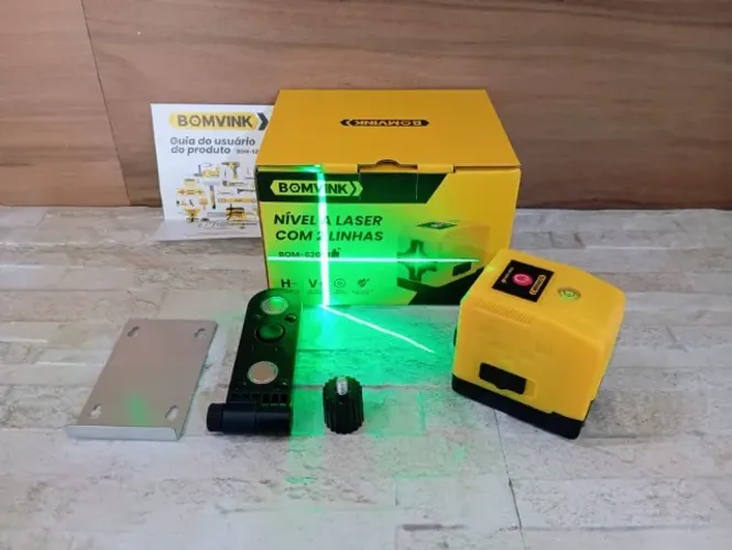 Nível Laser Profissional Bomvink Laser Verde Duas Linhas