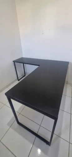 Mesa para escritório (1,50cm x 1,50cm)