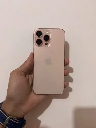 Iphone 16 PRO MAX pra vender logo