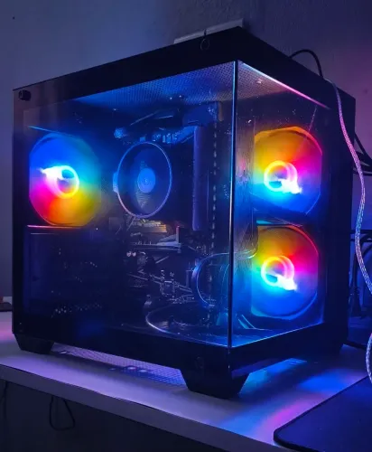 PC Gamer Ryzen 7 5700G | 24GB RAM | B550M-K | SSD 496GB | RGB