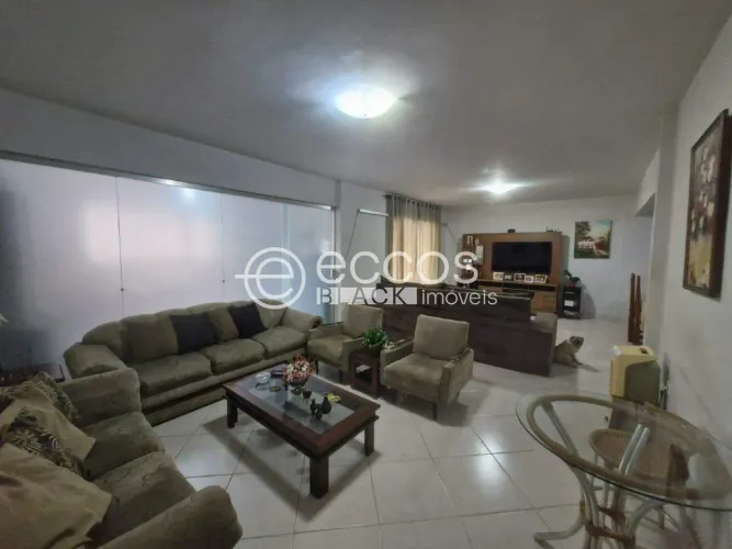 Apartamento à venda, 4 quartos, 2 suítes, 2 vagas, Nossa Senhora Aparecida - Uberlândia/MG