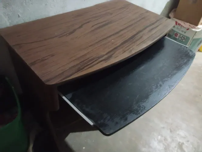Escrivania de computador de mesa
