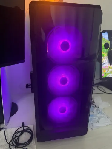 PC Gamer Ryzen 3700X - RTX 4060 - 16GB RAM