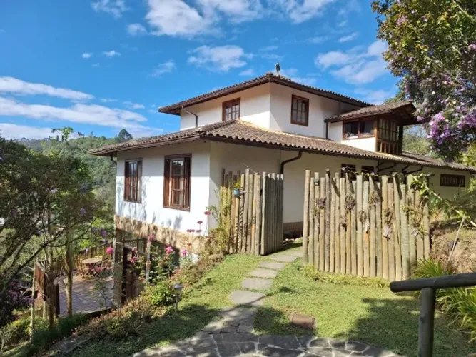 Casa e Chalé em Visconde de Mauá | 1.750 m² de terreno