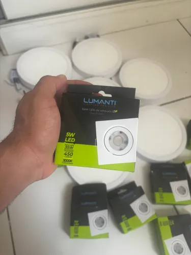 6 LÂMPADA SOBREPOR / 9 SPOT LED embutir / 1 luminária led / 1 kit trilho led