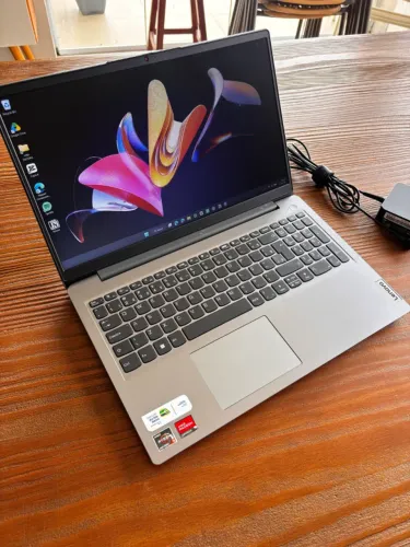 Notebook Lenovo Ryzen 5 5500U 24GB RAM e 736GB SSD ACEITO TROCA POR DESKTOP