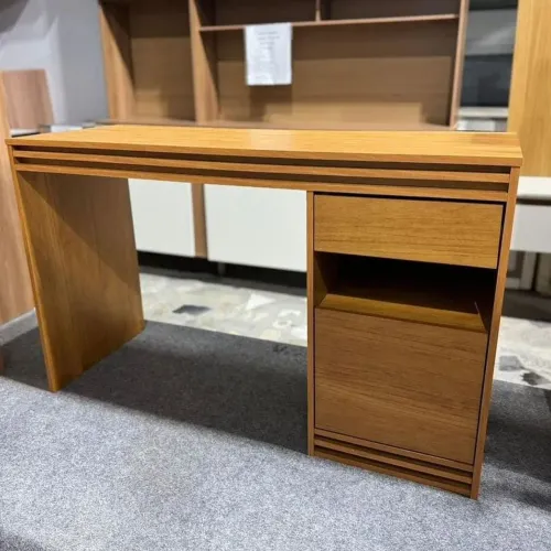 Escrivaninha Mila com preço imperdível