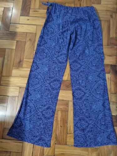 Calça estampada em algodão