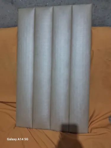 Vende se uma cabeceira de cama box solteiro