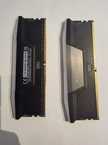 DDR5 Corsair Vengence 6000mhz 16 gb