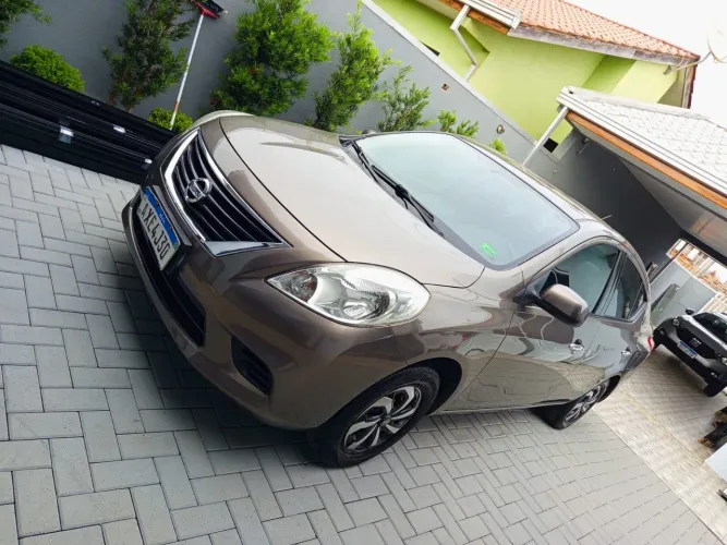 Nissan Versa SV 1.6 16V Flex Fuel 4P Mec. 2014