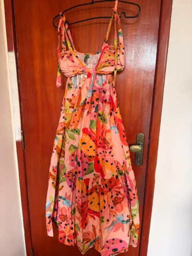 Vestido Cropped estampado Tam M Farm