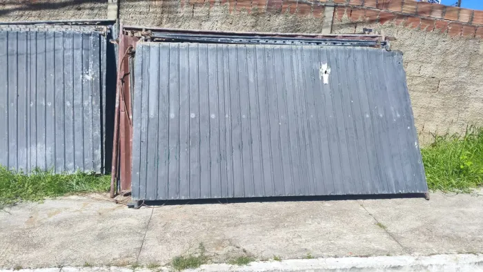 Tapume zincado largura 3m altura 1,80m valo da unidade $400 só ligar *71 ou zap