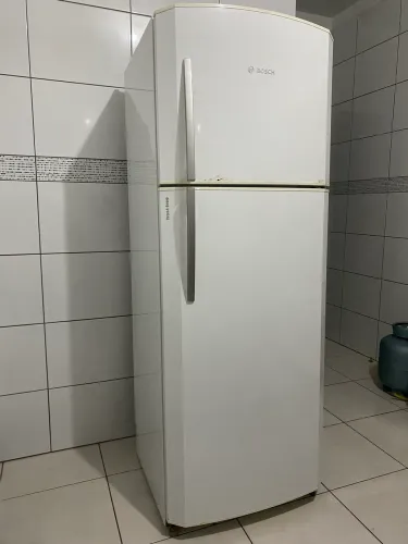 Vende-se geladeira Frost Free