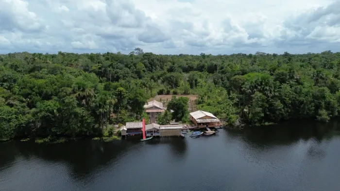 FAZENDA COM 300 HECTARES, MAIS DE 4 MIL PÉS DE AÇAÍ E ESTRUTURA COMPLETA - R$ 350 MIL