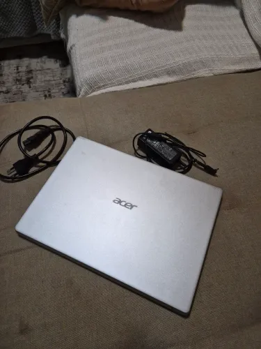Notebook Intel i3 - 8GB RAM - 512GB SSD.