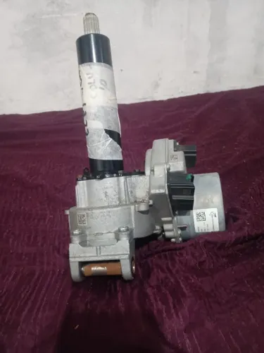 Peças do Onix rheth aspirado 3 silindros e faróis de vários modelos de veículos.
