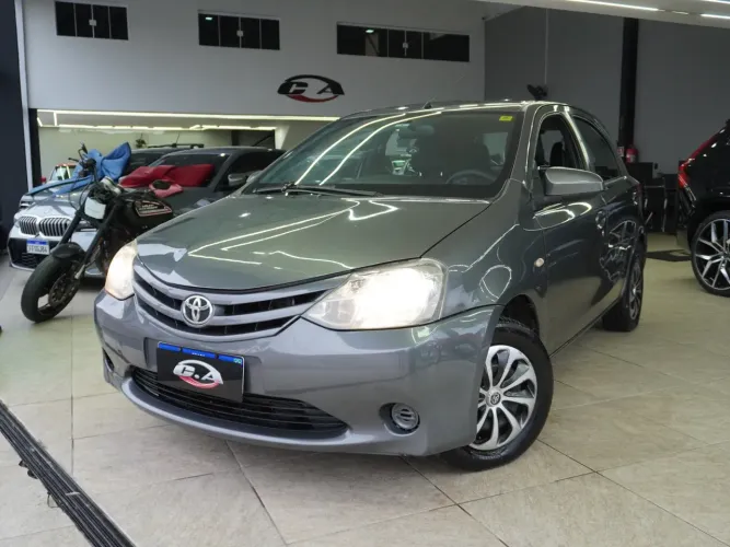 Toyota Etios XS 1.5 Flex 16V 5P Mec. 2015