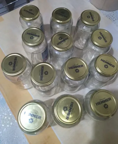 Vende se pote de vidro 