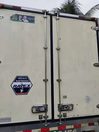 Baú refrigerado para Iveco/ Mercedes