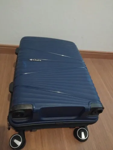 Mala 10 kg - esta com 2 rodinhas apenas