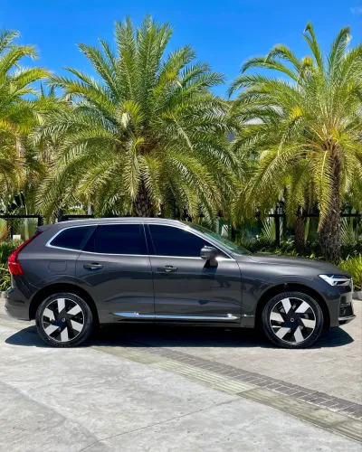 Volvo XC-60 T-8 Ultra 2.0 AWD (híbrido) 2025