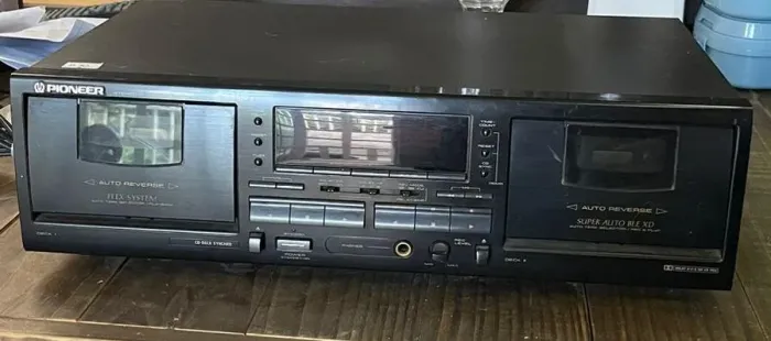 Pioneer stereo double cassette deck CT-W604RS - USADO