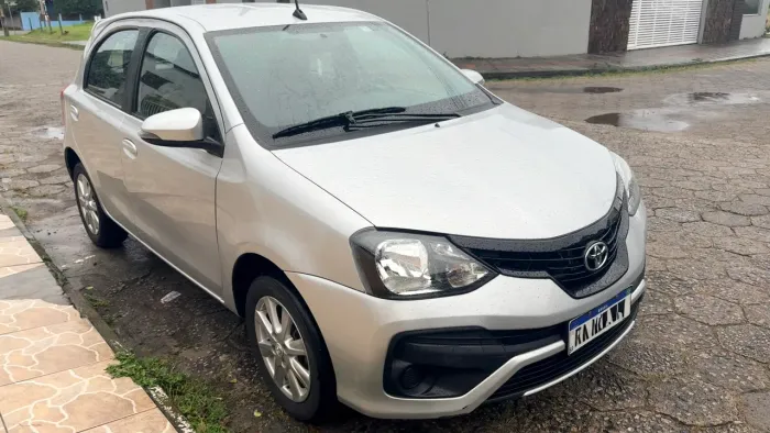Toyota Etios X Plus 1.5 Flex 16V 5P Aut. 2021