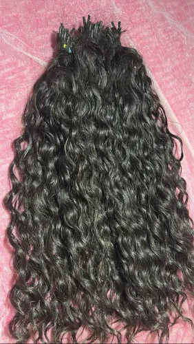Cabelo cacheado vietnamita
